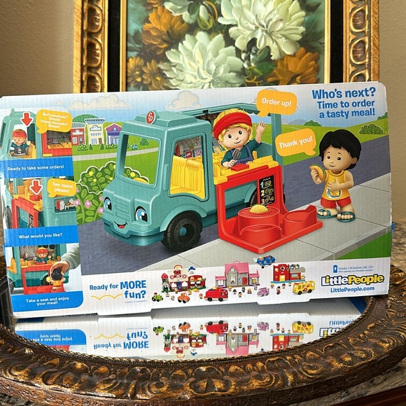 Little People Serve it up Talking Taco Food Truck New Fisheries-Price Great Gift - Picture 8 of 11